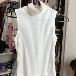 White knit turtle neck